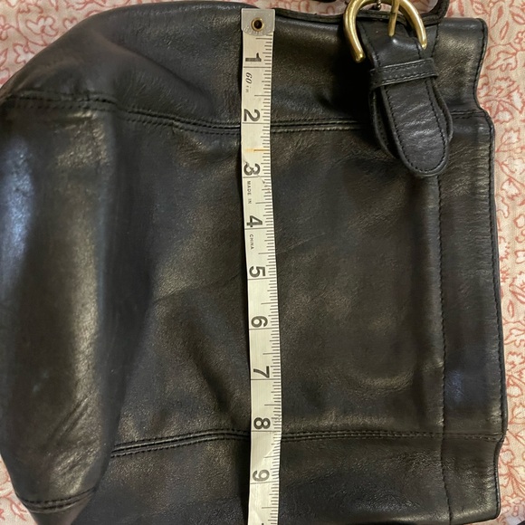 Vintage Coach Soho crossbody Bucket Bag - Picture 4 of 12